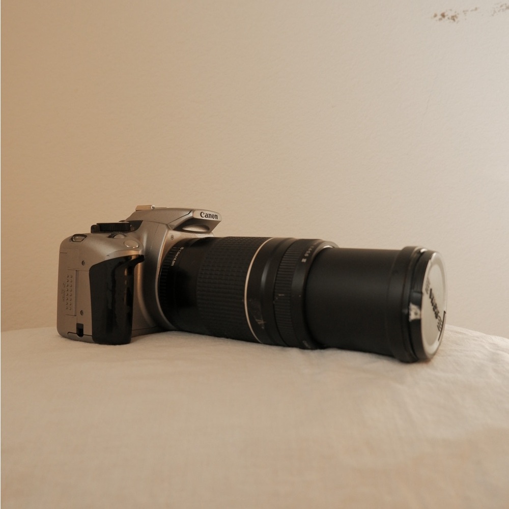 Canon EOS Rebel XT 350D DSLR Camera w/ Sigma 75-300mm f/4-5.6‎ Lens EF